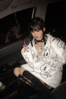 被几个人强的好爽小说